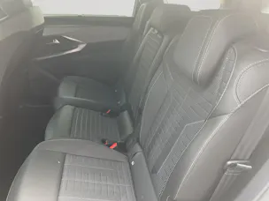 Peugeot 5008 1.2 Hybrid 145 GT