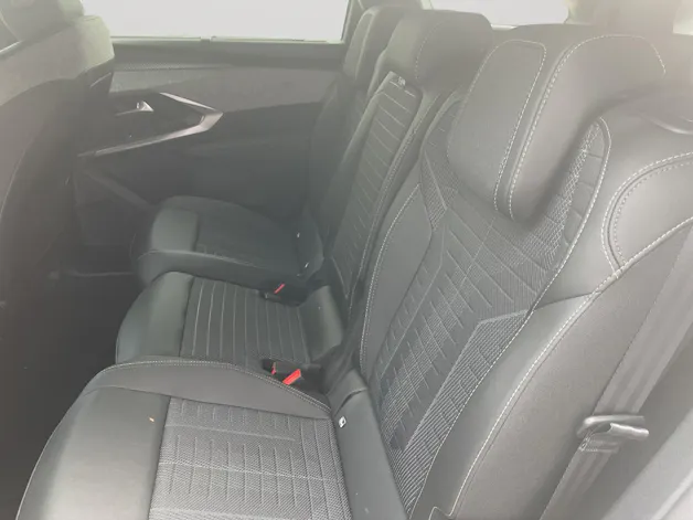 Peugeot 5008 1.2 Hybrid 145 GT