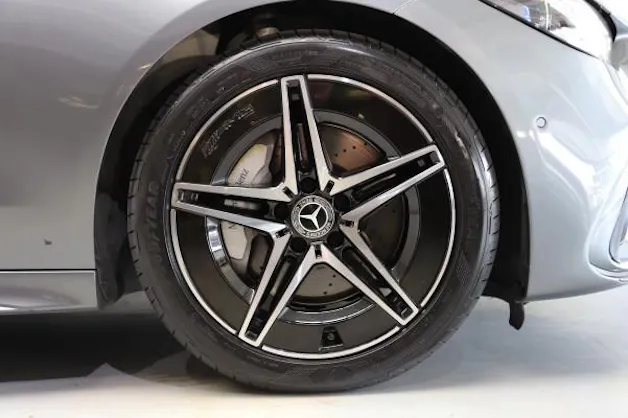 Mercedes-Benz C 220 d T 4M Swiss Star