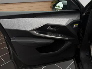 Peugeot 5008 1.2 Hybrid 145 GT