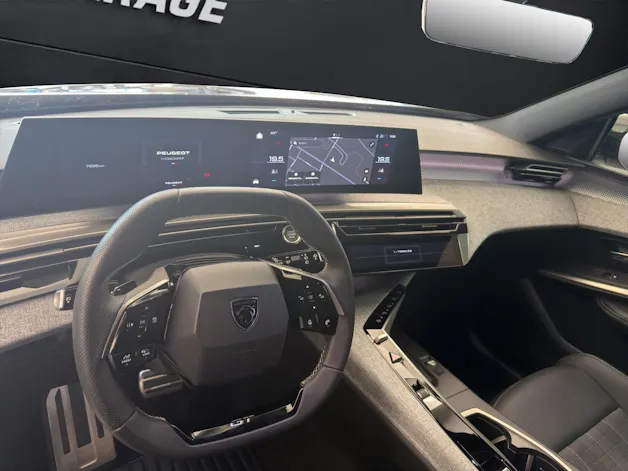 Peugeot 5008 1.2 Hybrid 145 GT