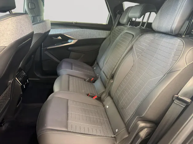 Peugeot 5008 1.2 Hybrid 145 GT