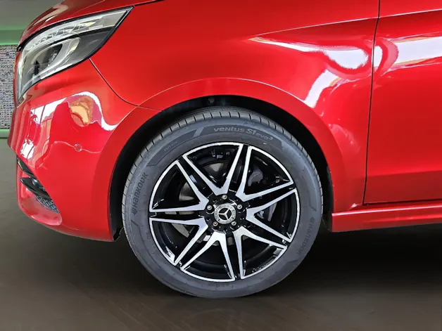 Mercedes-Benz V 300 d lang Avantgarde 4Matic 9G-Tronic