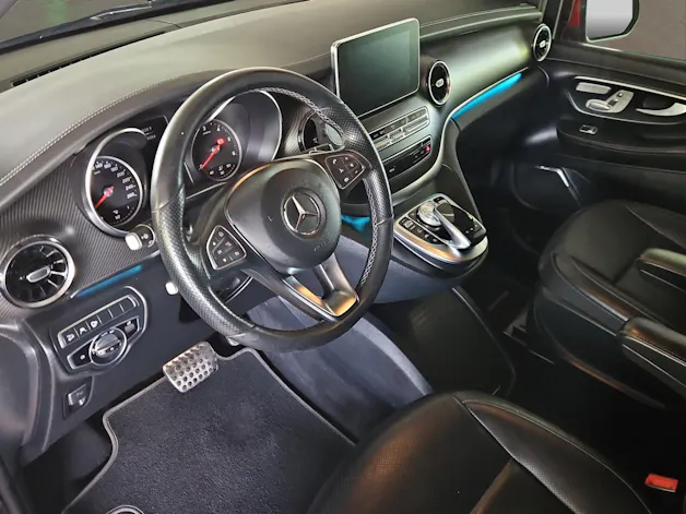 Mercedes-Benz V 300 d lang Avantgarde 4Matic 9G-Tronic