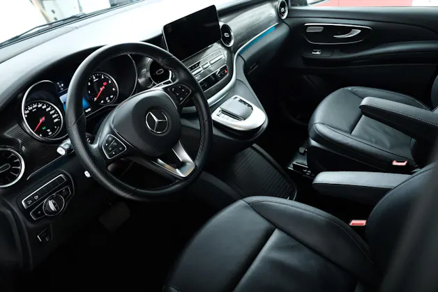 Mercedes-Benz V 250 d lang Avantgarde 4Matic G-Tronic