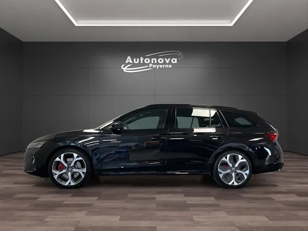 Škoda Octavia Combi 2.0 TSI DSG RS 30 Years Edition