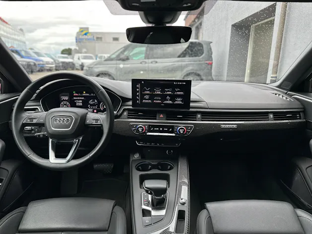 Audi A4 Avant 40 TDI S line Attraction quattro S-tronic