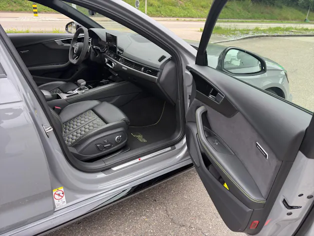 Audi RS4 Avant 2.9 V6 TFSI quattro T-Tronic