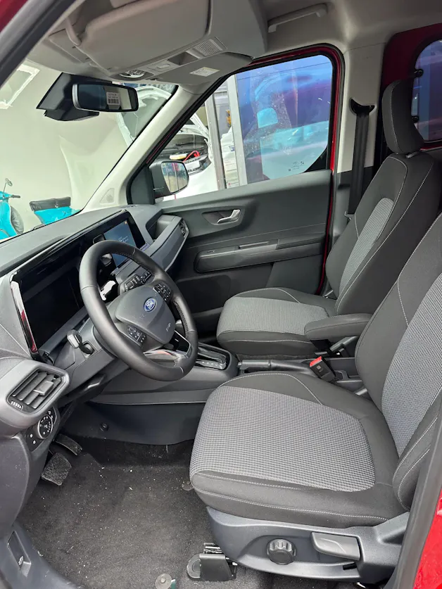 Ford Transit Courier dcab. van 1.0 Trend/125CV/Aut.