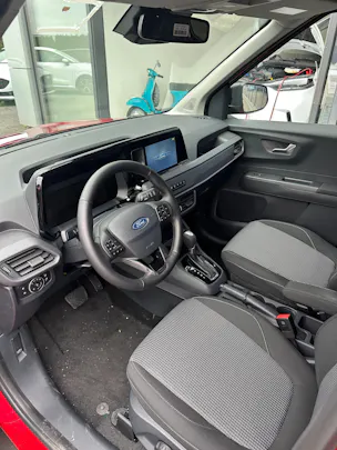 Ford Transit Courier dcab. van 1.0 Trend/125CV/Aut.