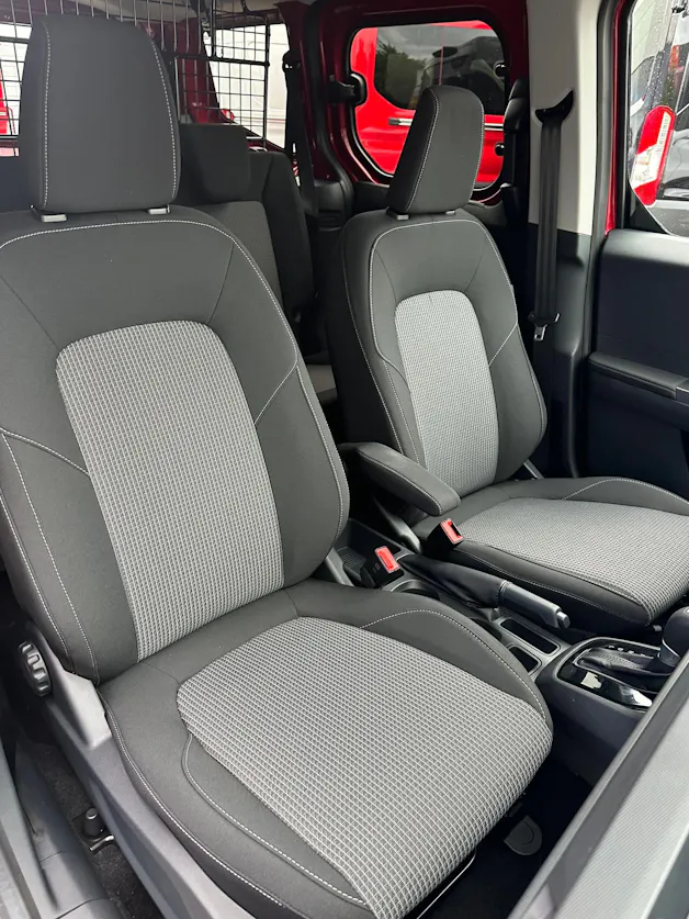 Ford Transit Courier dcab. van 1.0 Trend/125CV/Aut.