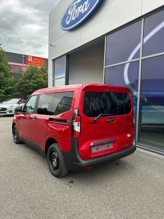 Ford Transit Courier dcab. van 1.0 Trend/125CV/Aut.
