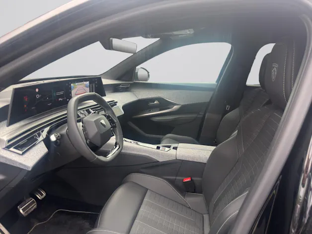 Peugeot 5008 1.2 Hybrid 145 GT