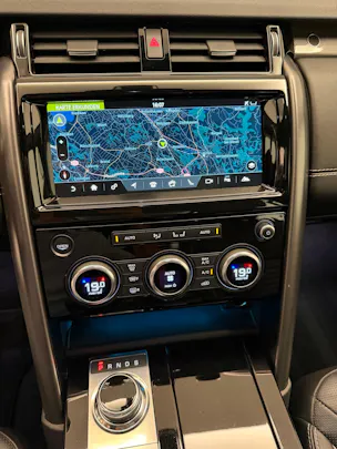 Land Rover Discovery 3.0 Si6 HSE Luxury
