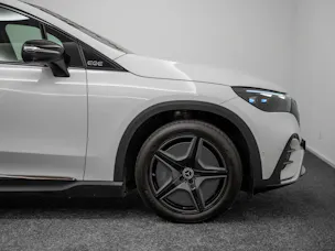 MERCEDES-BENZ EQE 500 Executive Edition AMG Line 4matic