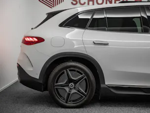 MERCEDES-BENZ EQE 500 Executive Edition AMG Line 4matic