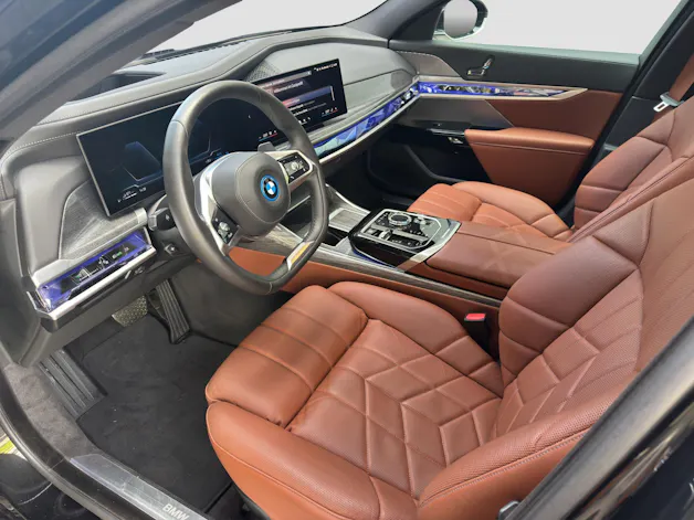 BMW 750e xDrive Steptronic
