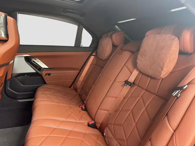 BMW 750e xDrive Steptronic