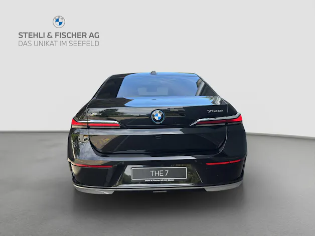 BMW 750e xDrive Steptronic