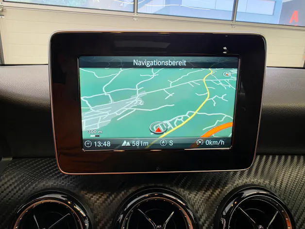 Mercedes-Benz GLA 200 CDI Swiss Star Edition 4Matic 7G-DCT