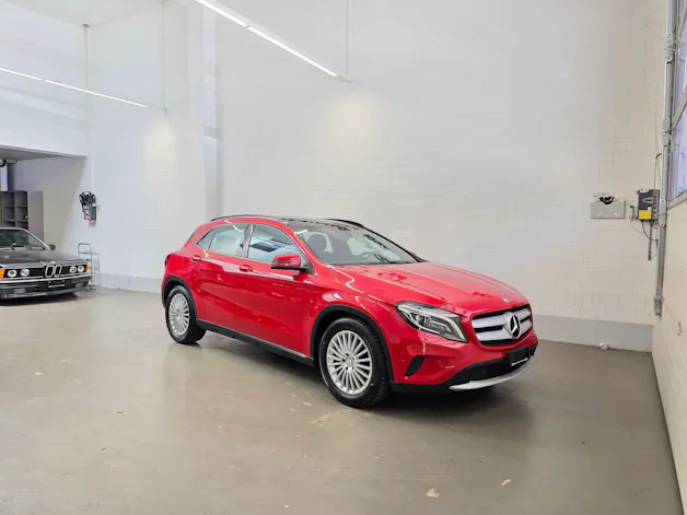 Mercedes-Benz GLA 200 CDI Swiss Star Edition 4Matic 7G-DCT