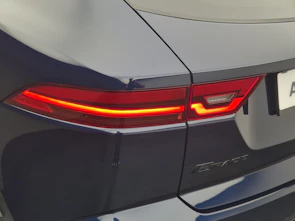 Fahrzeugbild JAGUAR E-Pace 1.5 T 300e R-Dynamic HSE AWD