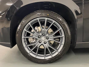 https://vehicle.imgix.net/4353127/381ce9da-899b-4f73-8a33-1a34b54b1d9c.jpeg