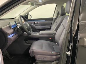 https://vehicle.imgix.net/4353127/d36763b8-1ab3-4bbf-8cb1-01d0fe34cb98.jpeg