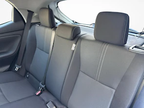 Fahrzeugbild TOYOTA Yaris 1.5 VVT-i HSD Trend