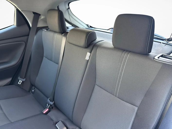 Fahrzeugbild TOYOTA YARIS