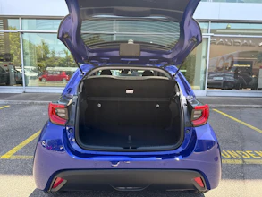 https://vehicle.imgix.net/4353135/2f63febc-a0d9-42b2-9f51-8471df3ceb10.jpg