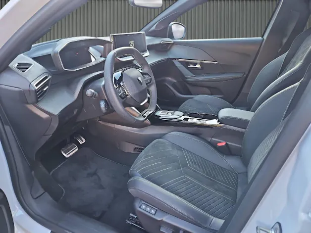 Peugeot 208 e-GT
