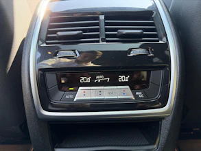 https://vehicle.imgix.net/4353162/ba7e838e-0432-4261-8da2-9f177b3095e1.jpg