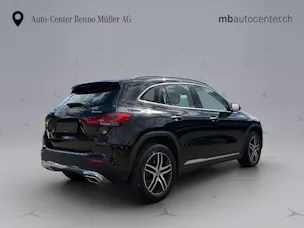Mercedes-Benz GLA 250 Progressive 4matic