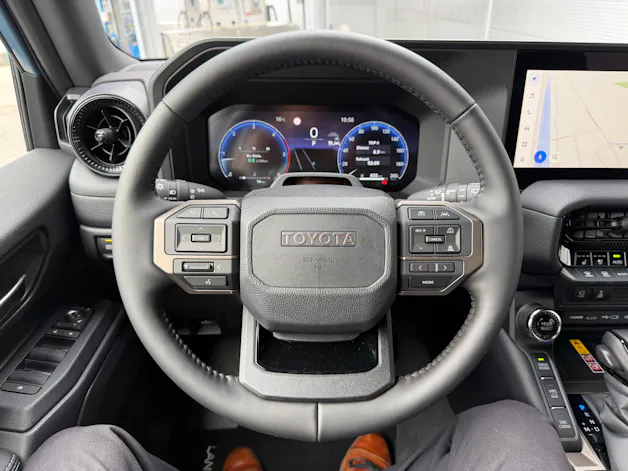 Toyota Land Cruiser 2.8 D 48V 230 Rebel