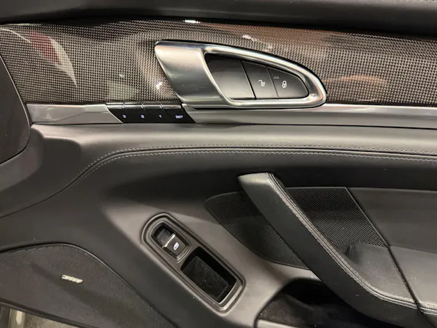 Porsche Panamera 4.8 V8 GTS PDK