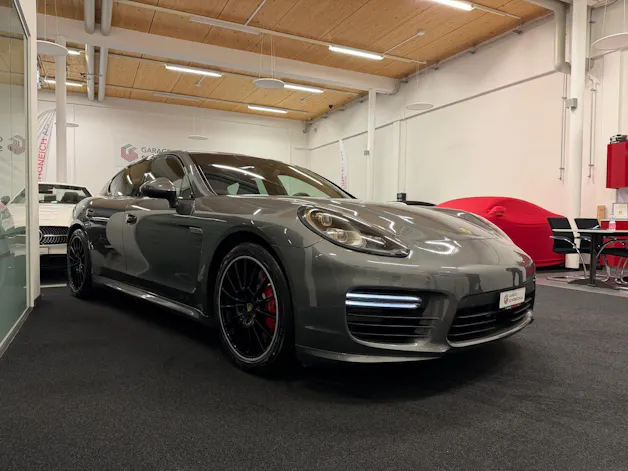 Porsche Panamera 4.8 V8 GTS PDK