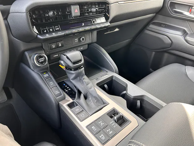 Toyota Land Cruiser 2.8 D 48V 230 Rebel