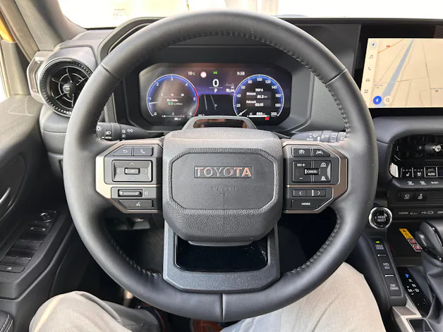 Toyota Land Cruiser 2.8 D 48V 230 Rebel