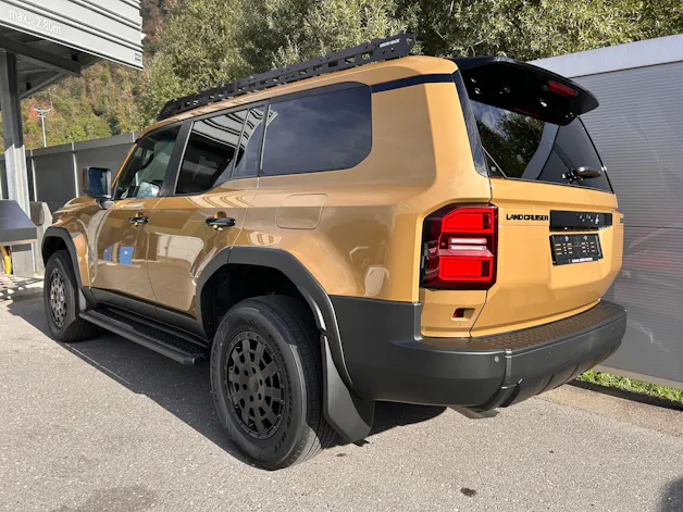 Toyota Land Cruiser 2.8 D 48V 230 Rebel