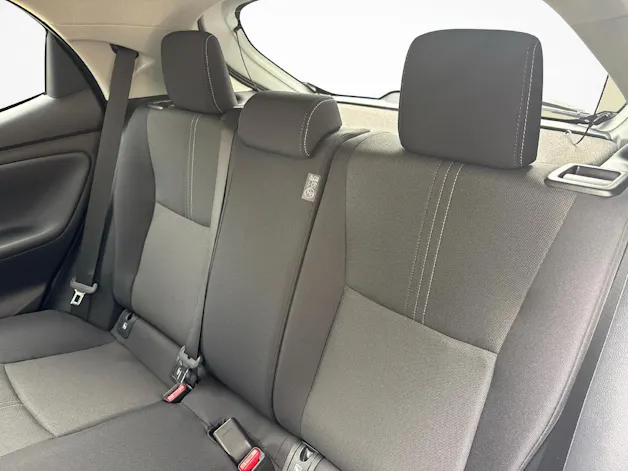 Toyota Yaris 1.5 VVT-i HSD Trend