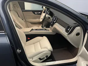 Volvo V60 Cross Country 2.0 B5 Ultimate AWD