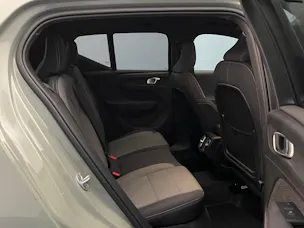Volvo XC40 2.0 B3 MH Plus Dark