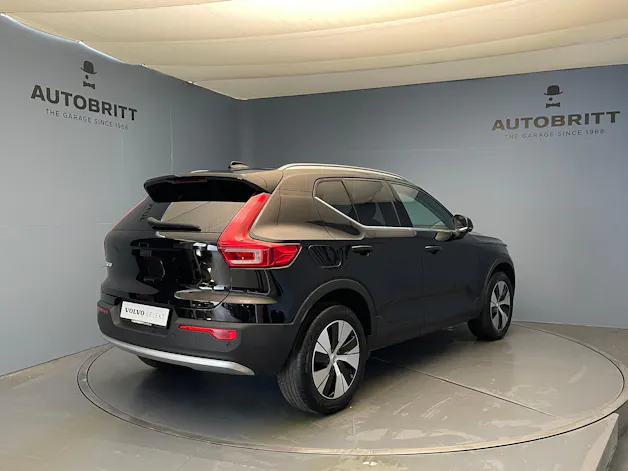 Volvo XC40 2.0 B3 MH Plus Bright