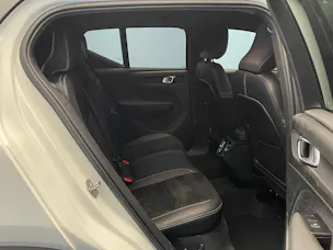 Volvo XC40 2.0 B4 MH R-Design AWD