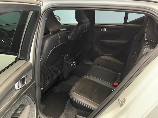 Volvo XC40 2.0 B4 MH R-Design AWD
