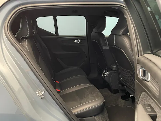 Volvo XC40 2.0 B4 MH R-Design AWD