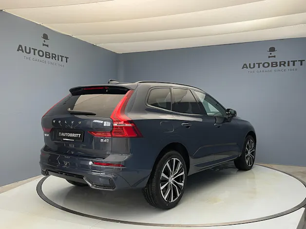 Volvo XC60 2.0 B4 MH Ultimate Dark AWD