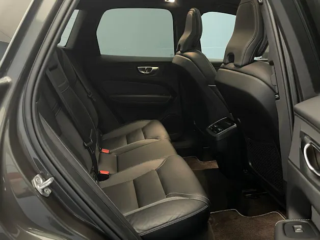 Volvo XC60 2.0 B5 MH R-Design