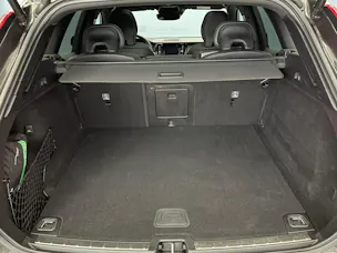 Volvo XC60 2.0 B5 MH R-Design